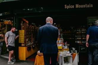 capture striking street photography in tokyo