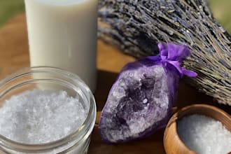provide intuitive tarot readings,personalized spiritual guidance for empowerment