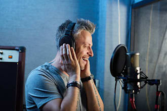 be topliner vocal  hip hop rock punk metal vocalist songwriter as a male singer
