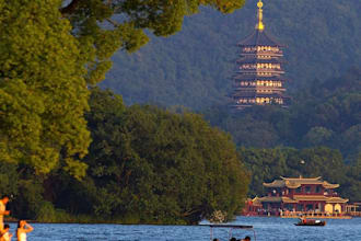create a travel plan for your trip to hangzhou china