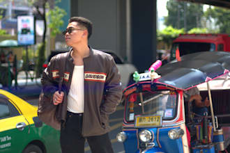 be your local bangkok photographer and tour guide for unique photo spots