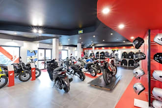 do custom 3d bike showroom render, exhibition stand, 3d bike dealership