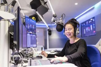 promote and submit your song to over 5000 US active  college radio station