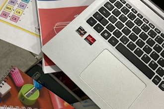 criar resumos, fichamentos e planos de aula personalizados com linguagem clara
