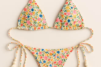 design a floral seamless pattern for your collection