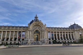 be your walking tour guide in paris