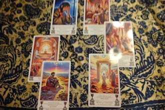 offer intuitive tarot readings for love and purpose