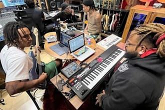 spin your song to 5k US college radio stations dj and live TV