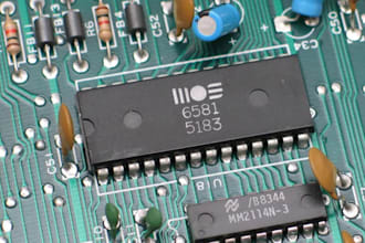 design electrical pcb board circuit shcematic prototype in altium easyeda