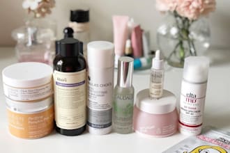 formulate cosmetics, beauty creams, lotions and make up products as a chemist
