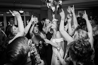 professionally edit and retouch your wedding photos