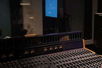 sing custom multilingual female vocals for your original track