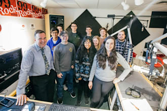 spin your music to 5000 US UK canada and international college radio stations