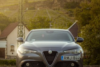 edit and retouch your portraits, cars or landscape photos