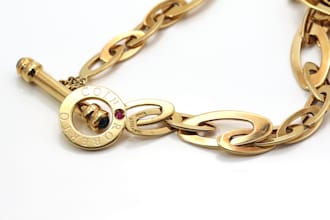 professionally retouch and enhance your jewelry photos