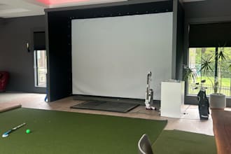 be your personal golf simulator setup consult
