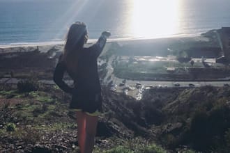 give you life coaching and advice from a perspective of a girl