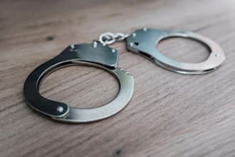 remove arrest records court case from internet