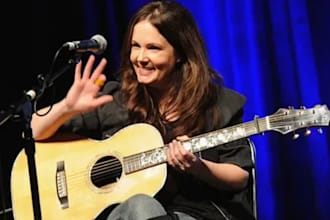 be female singer, songwriter, female rock singer, country female singer, rapper