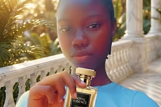 be your female model for pictures and video