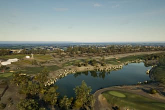remodel golf course,8k golf simulator,mini golf course, rv park,carts,club,holes