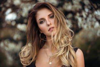 be your female model for professional video ads and photos