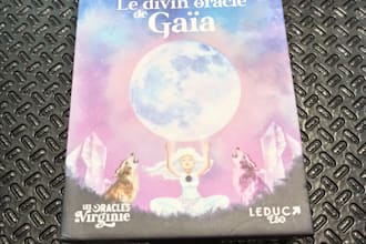 deliver a personalized oracle card reading