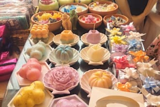 teach luxury candle making with decoration on zoom
