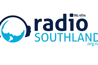 design a professional and modern radio logo for your station or podcast