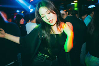female rock singer, edm singer, korean singer, female vocals, female singer
