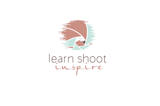design a stylish photography watermark or signature logo