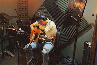 write an amazing song for you in spanish or english