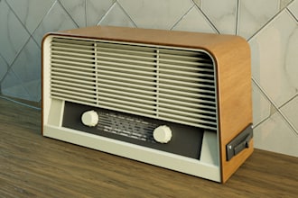 create realistic or modern 3d furniture and props