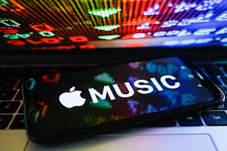 pitch your apple music track to exclusive college radio djs