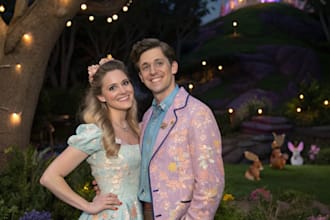 do couple portrait into disney style friendship portrait