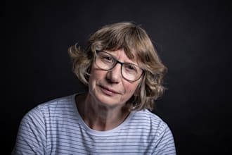 capture professional portraits and headshots