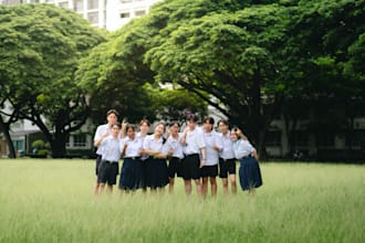 be your professional group photographer in bangkok