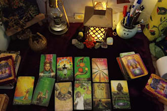 do a tarot card reading and guide you to the right path