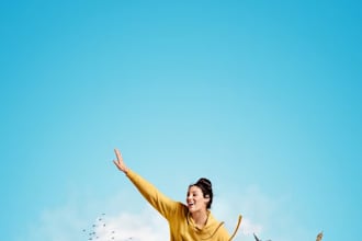 design a personalized travel itinerary with local tips and budget planning