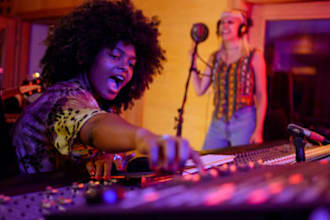 sing and produce reggaeton, latin pop, spanish rap as female vocalist