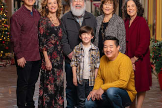 made an amazing christmas family portrait