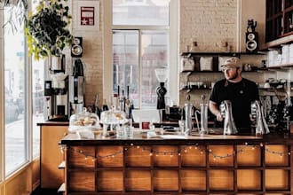 create unique restaurant or café names with brand identity