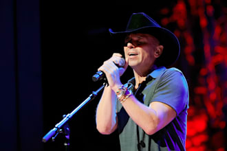 be your professional american country music singer, male vocalist songwriter
