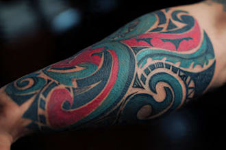 custom an abstract black tattoo design