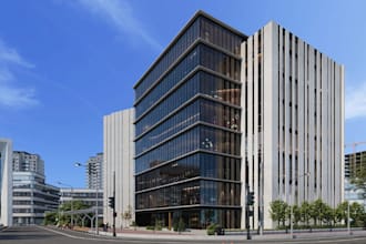 retrofit 3d commercial property,curtain wall,high rise building,cityscape render