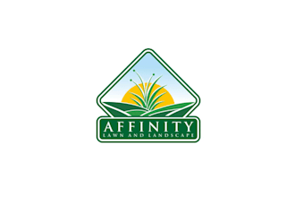 design modern lawn and landscape company logo