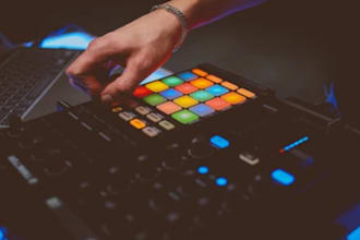 be your professional beat maker and create custom beats