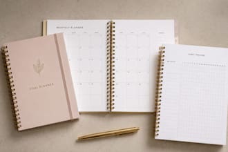 create custom planners, habit trackers and goal setting journals