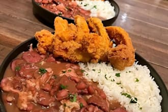 prepare rice and beans with fried chicken