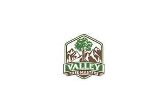 design classic tree service company logo